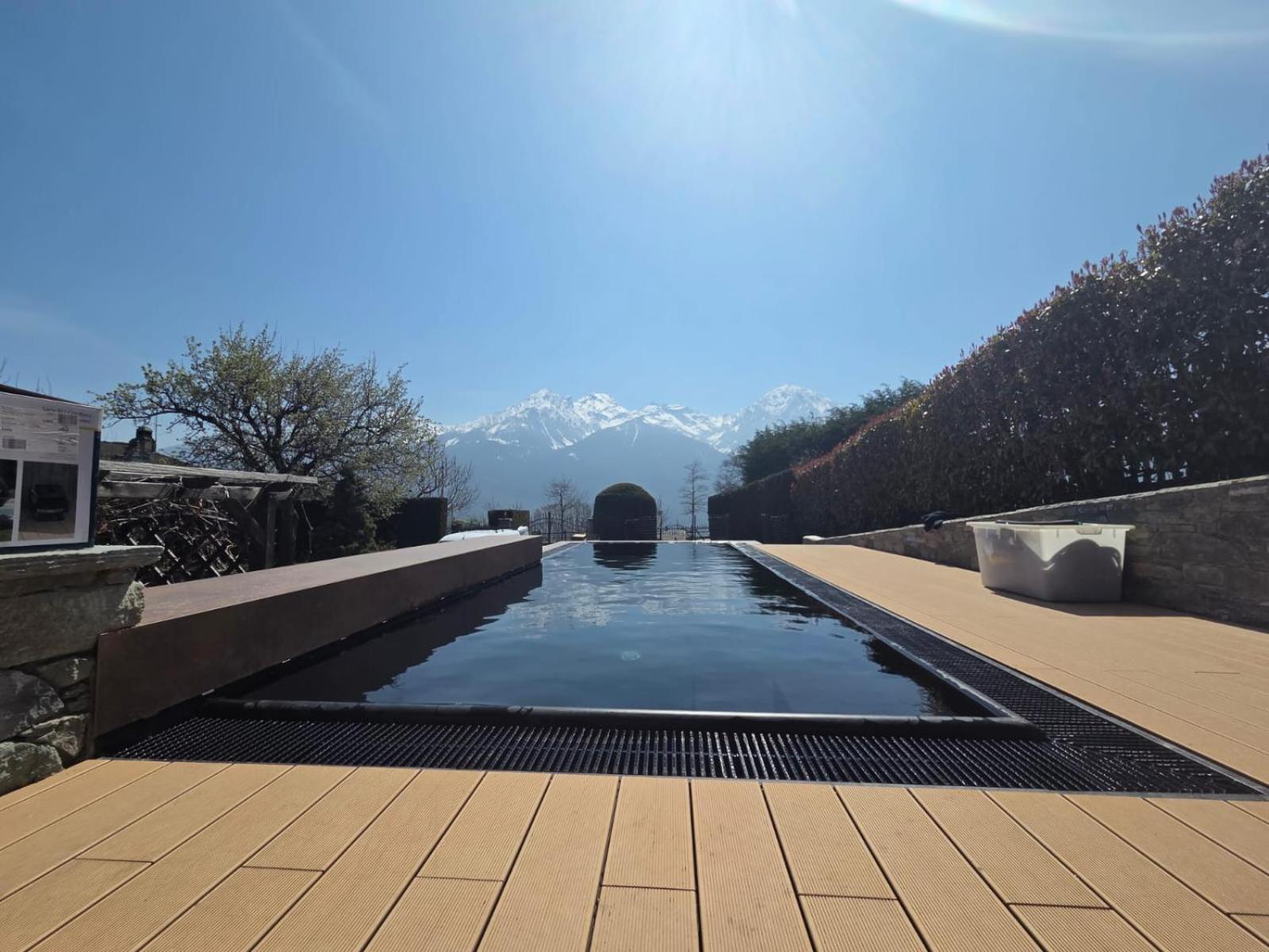 Les Vrais Rayons Otel Verrayes Dış mekan fotoğraf