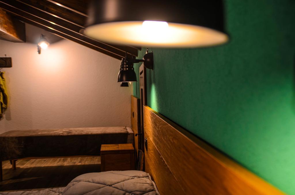Les Vrais Rayons Otel Verrayes Oda fotoğraf