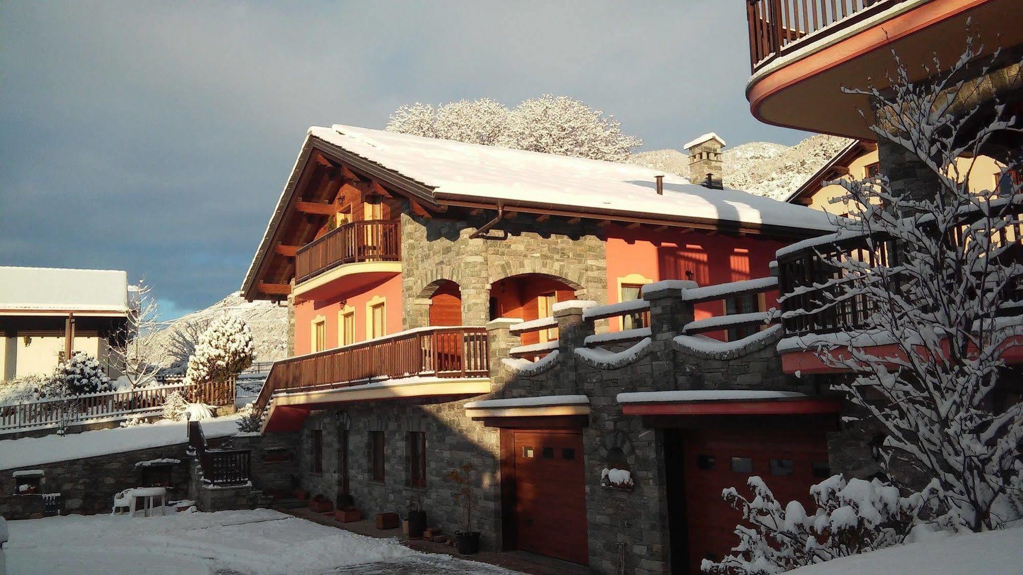 Les Vrais Rayons Otel Verrayes Dış mekan fotoğraf